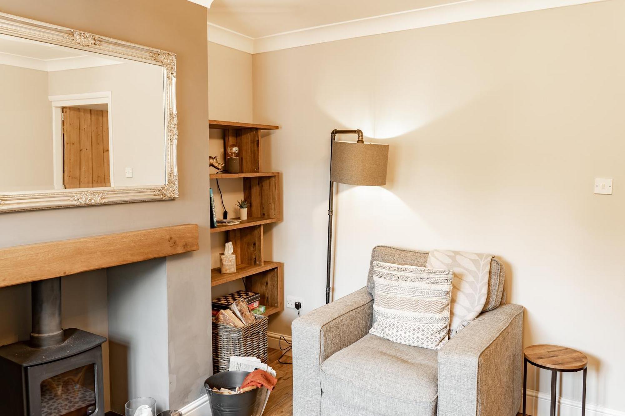 Cosy 2 Bed Cottage In Charming Village Of Christleton - For Up To 5 Buitenkant foto