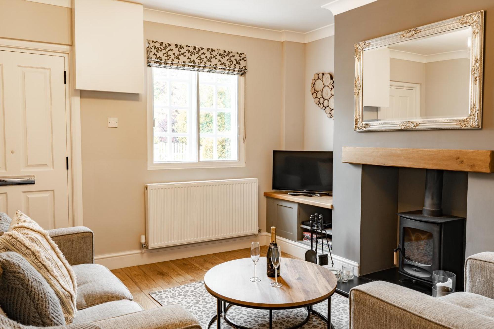 Cosy 2 Bed Cottage In Charming Village Of Christleton - For Up To 5 Buitenkant foto
